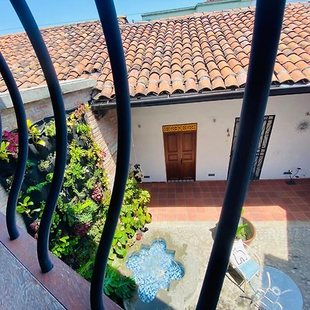 Hotel Casa Bresse Cali Kültér fotó