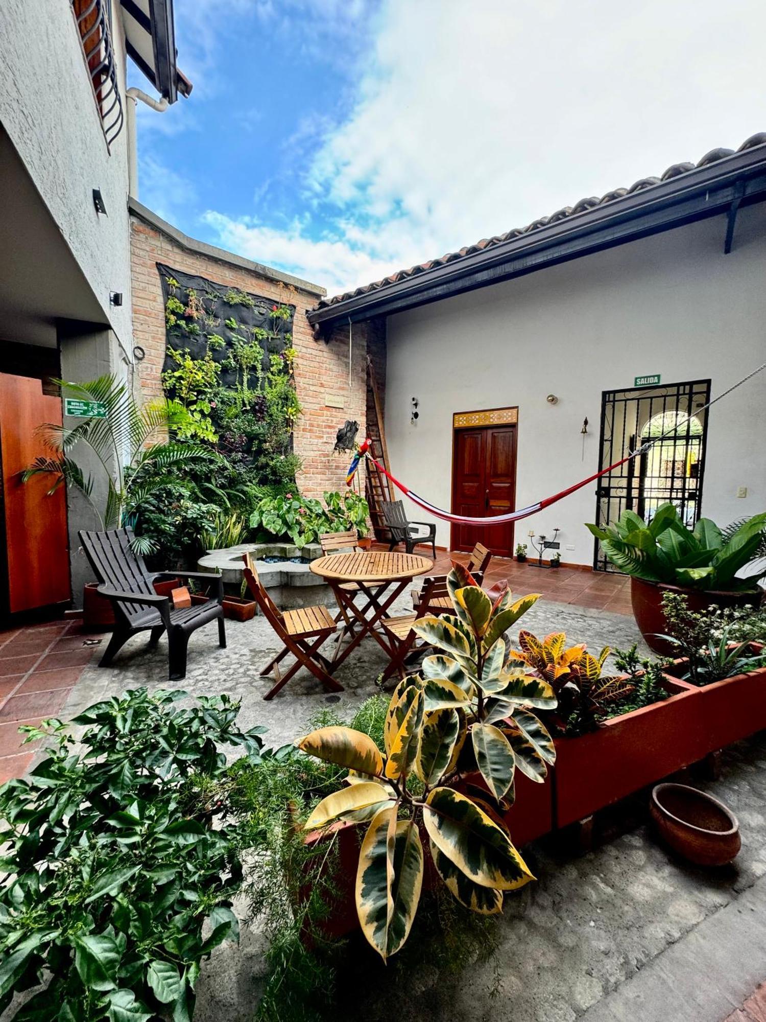 Hotel Casa Bresse Cali Kültér fotó