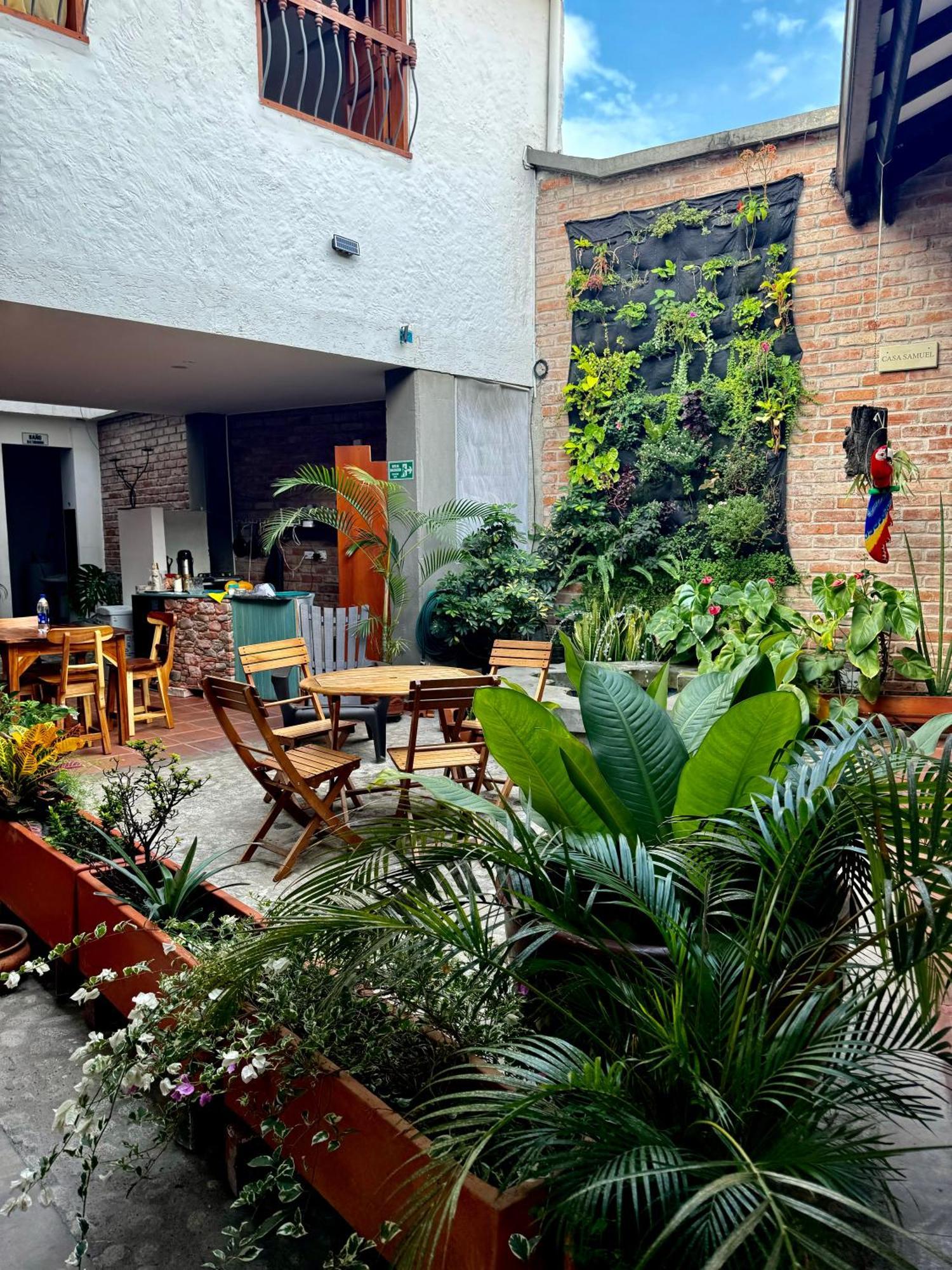 Hotel Casa Bresse Cali Kültér fotó